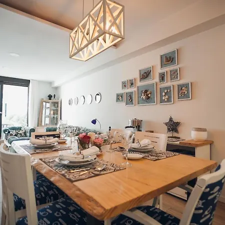 Casa Playa Lavaxeira * オ・グローベ