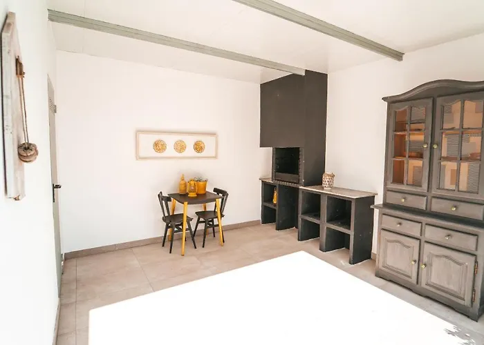 Casa Playa Lavaxeira